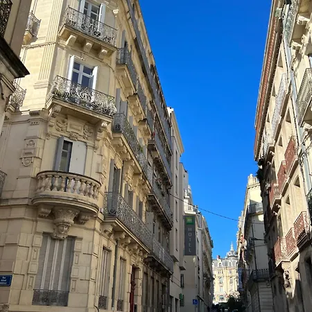 Au Coeur De M فندق مبيت وإفطار